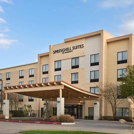 Springhill Suites By Marriott Baton Rouge North / Airport מראה חיצוני תמונה