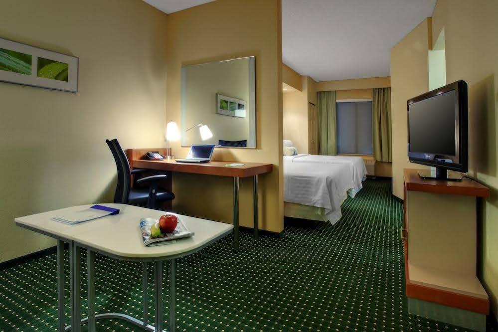 Springhill Suites By Marriott Baton Rouge North / Airport מראה חיצוני תמונה