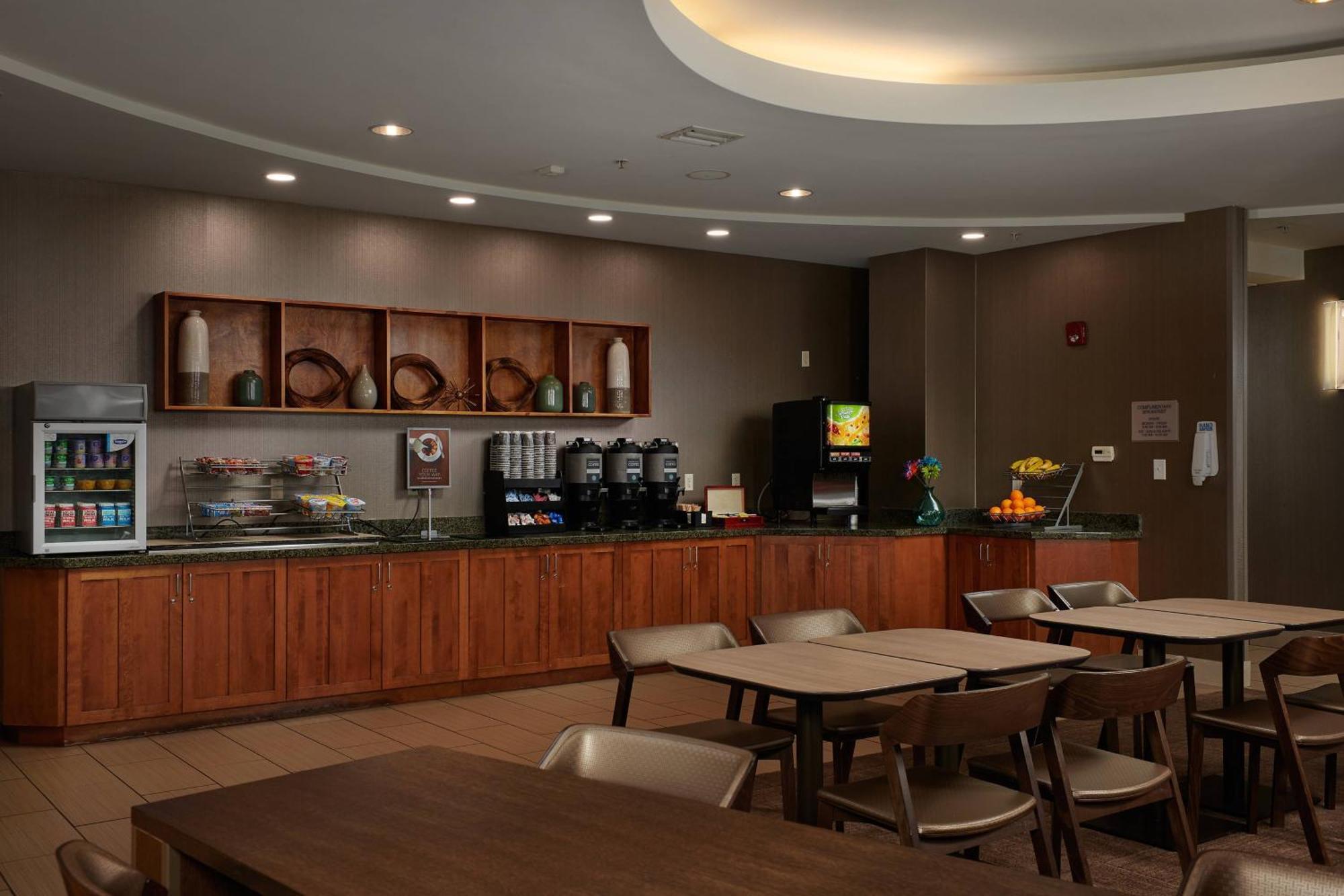 Springhill Suites By Marriott Baton Rouge North / Airport מראה חיצוני תמונה